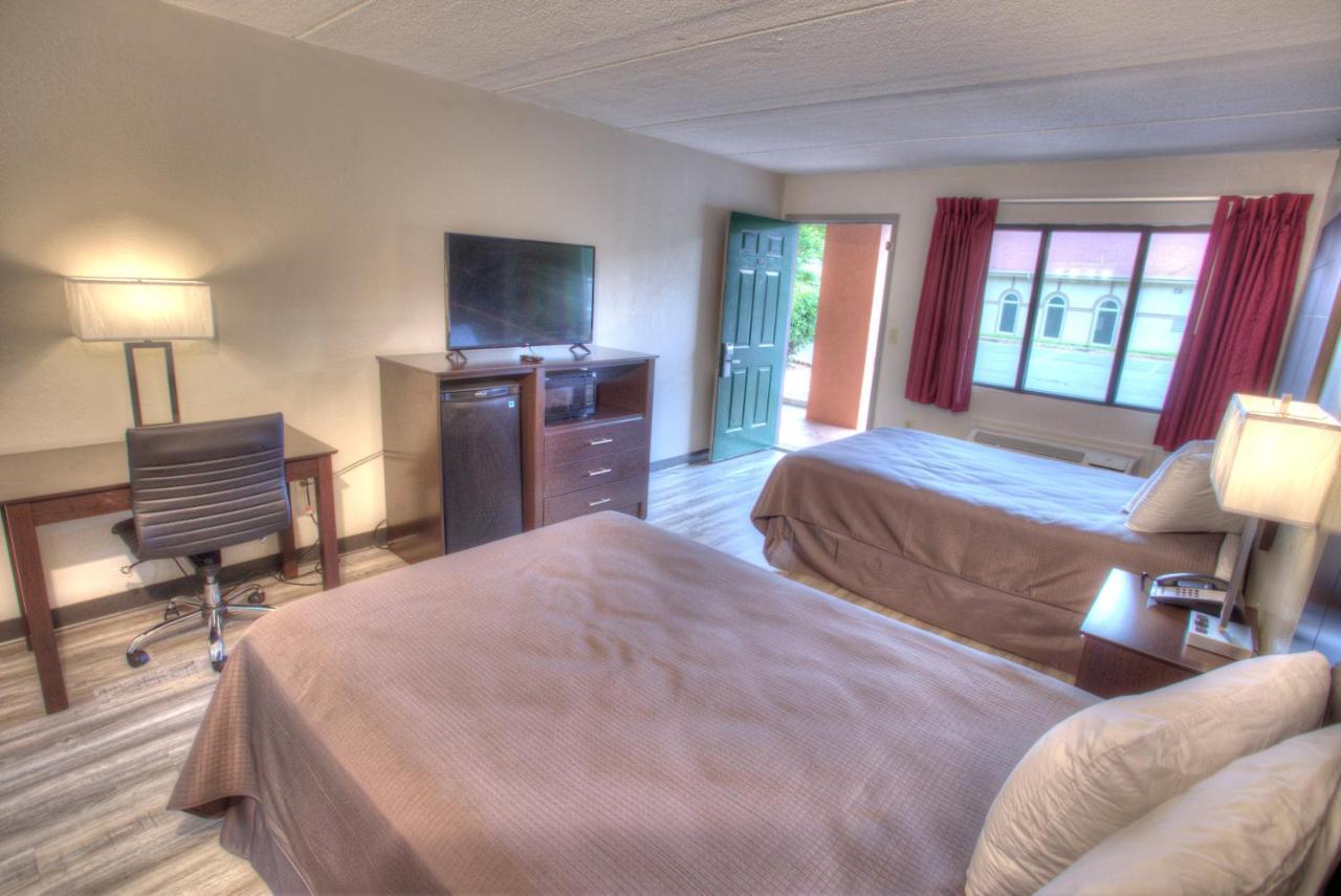 Budgetel Inn And Suites Plus Helen Kültér fotó