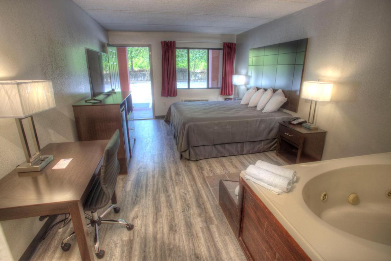 Budgetel Inn And Suites Plus Helen Kültér fotó
