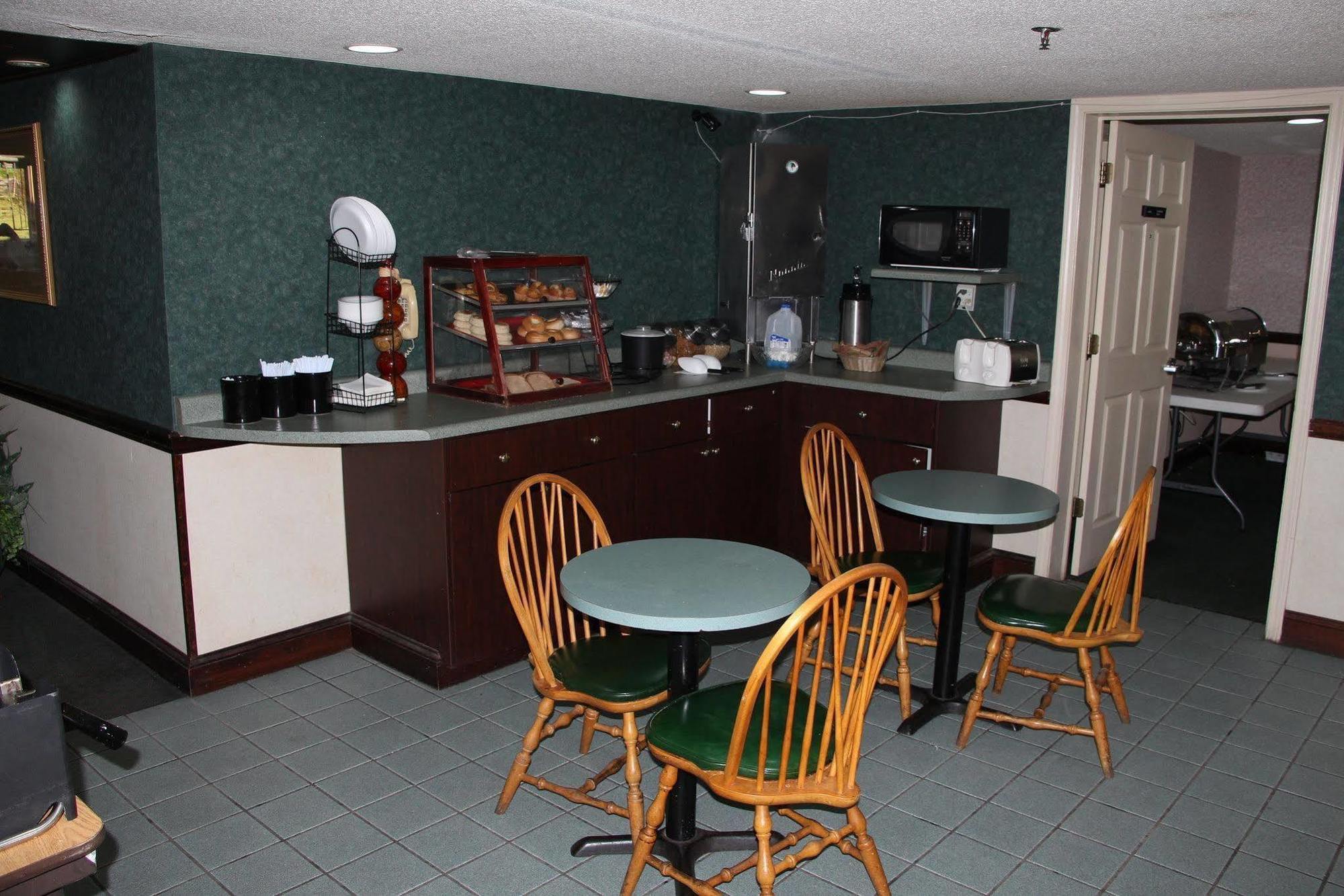 Budgetel Inn And Suites Plus Helen Kültér fotó